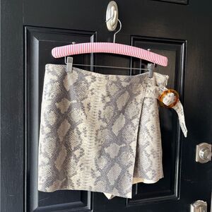 NWT Zara Faux Leather Snakeskin Skort Size XL